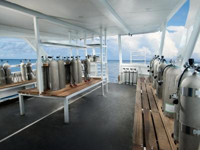 Solomons Master - Solomon Islands liveaboards dive deck