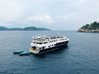 White Manta Explorer -Indonesia liveaboard