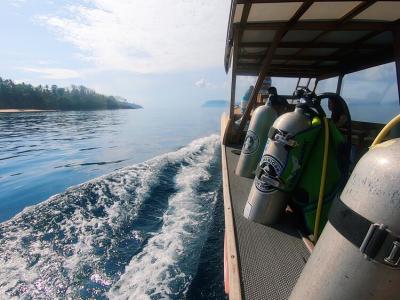 Coral Eye Resort Indonesia Dive Boat